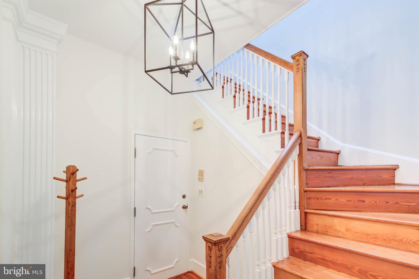 1717 Lamont St NW #D — photo