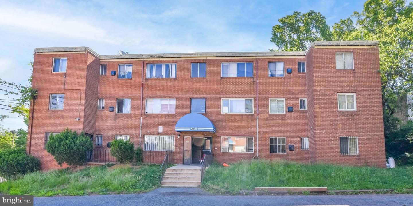 5031 Bass Pl SE — photo