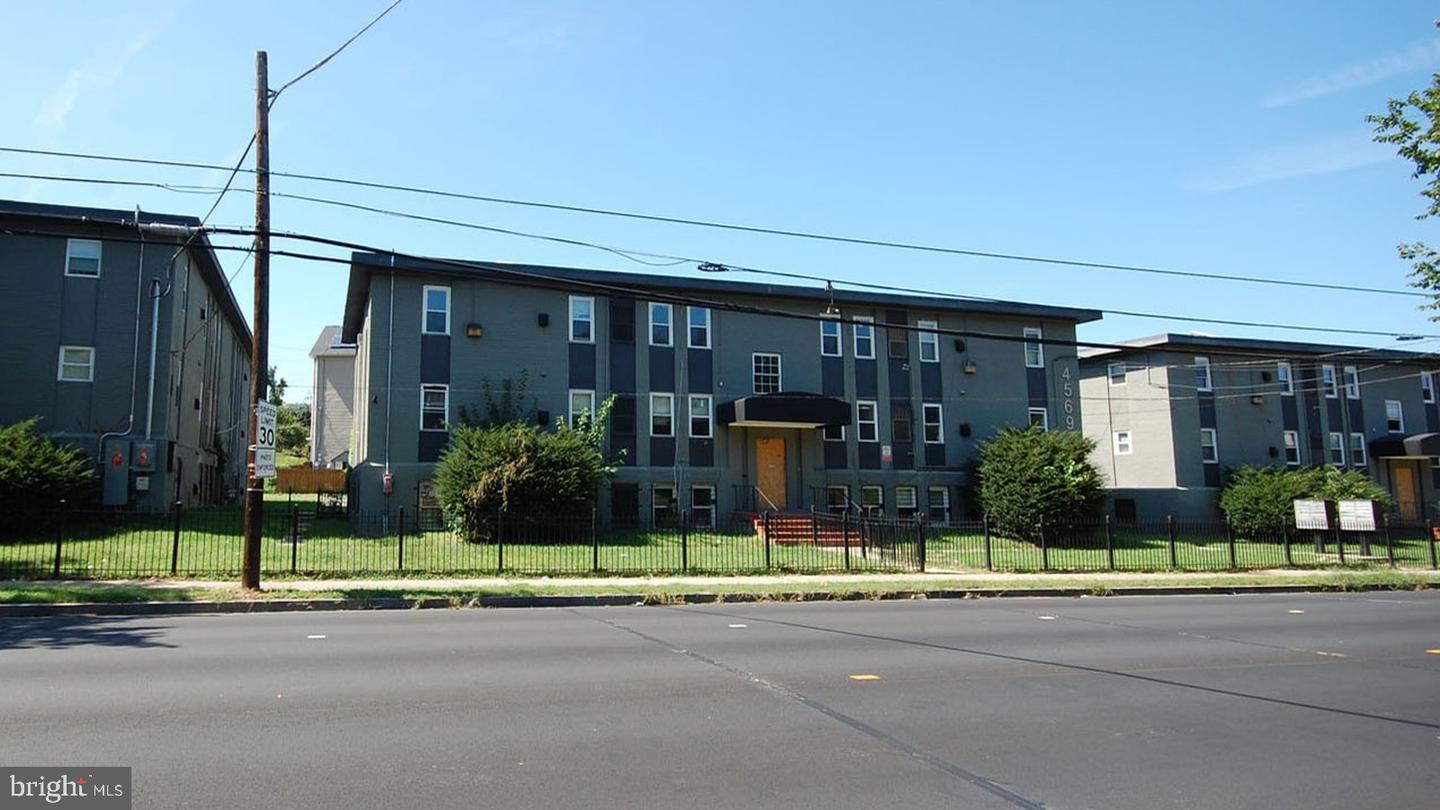 4559 Benning Rd SE — photo