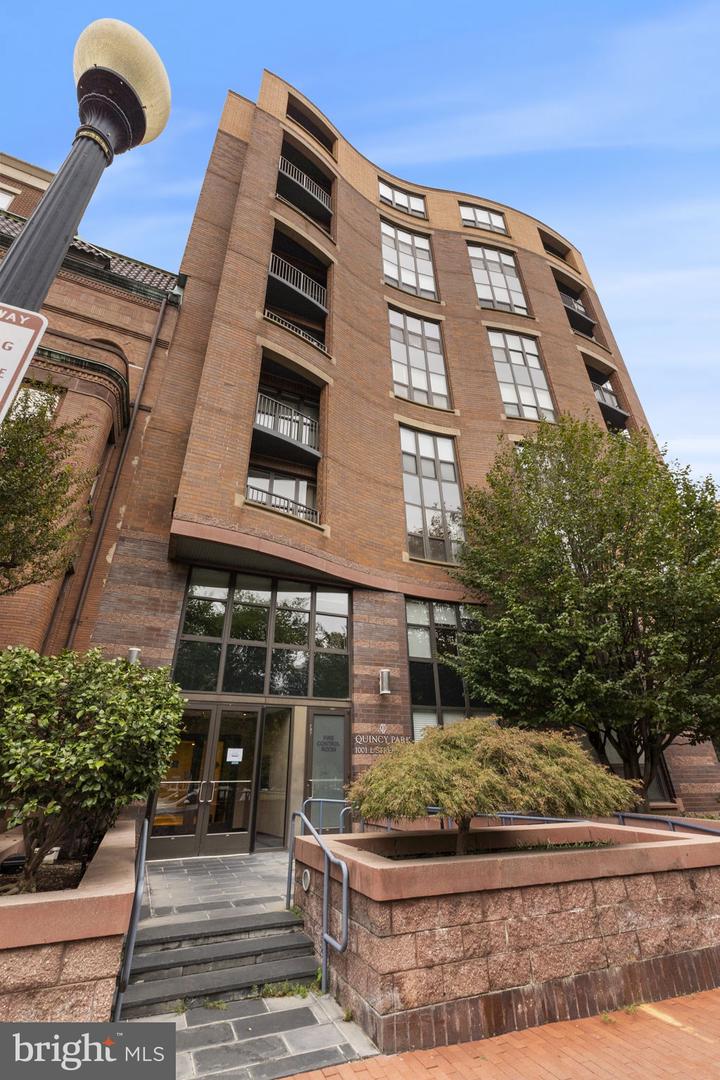 1001 L St NW #911 — photo