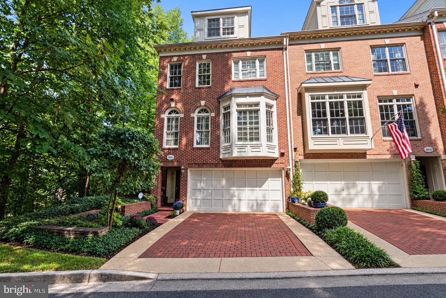 3915 Hillandale Ct NW — photo