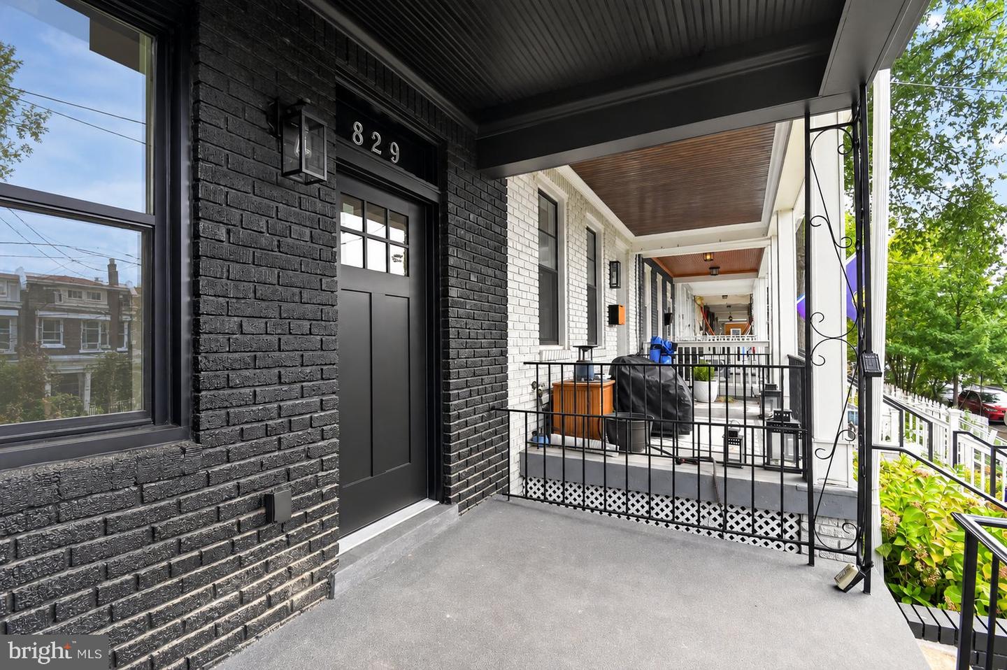 829 Longfellow St NW — photo