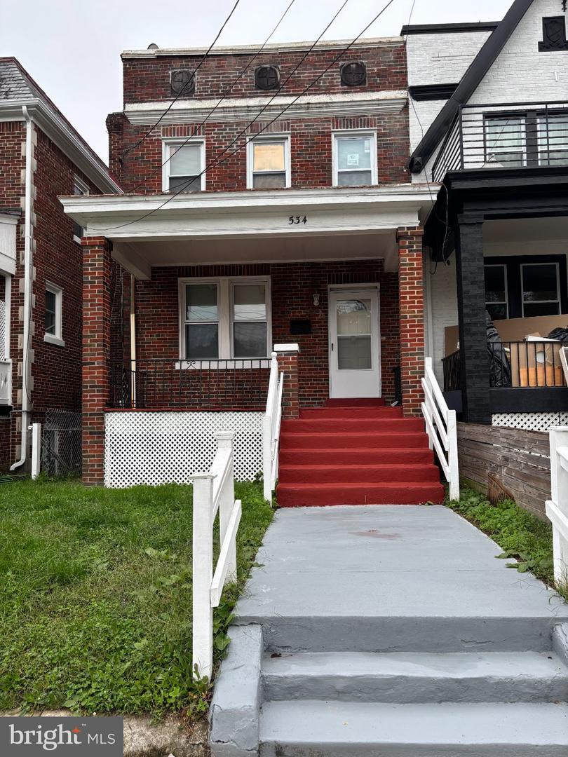 534 Madison St NW — photo