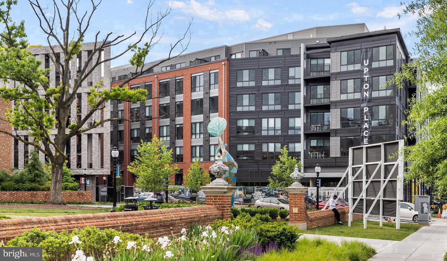 4000 Wisconsin Ave NW #Parc-5122 — photo