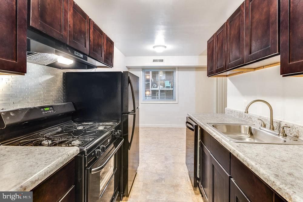 5344 C St SE #302 — photo
