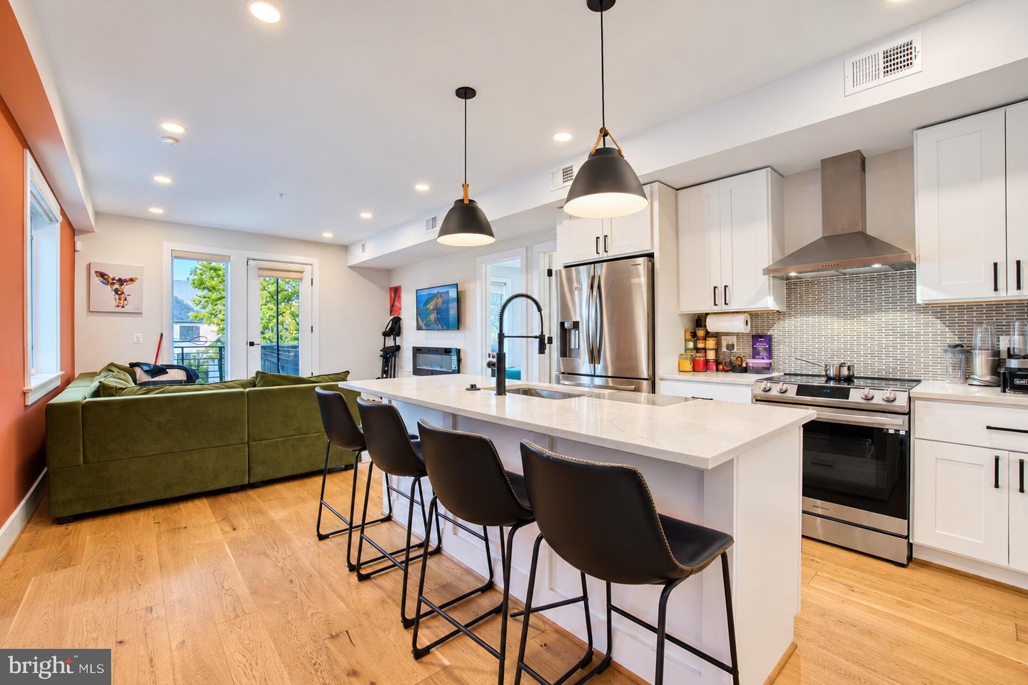 1009 Rhode Island Ave NE #6 — photo