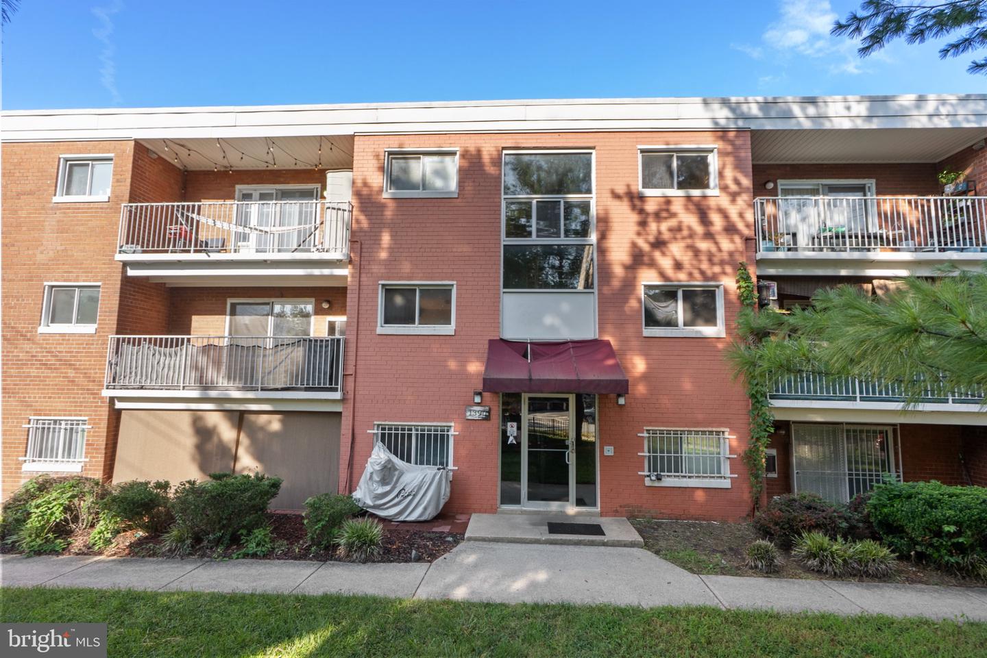 1390 Bryant St NE #201 — photo