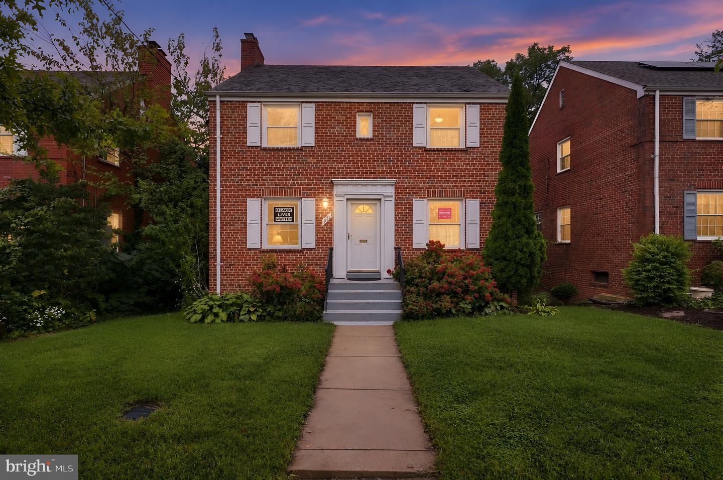 1671 Webster St NE — photo