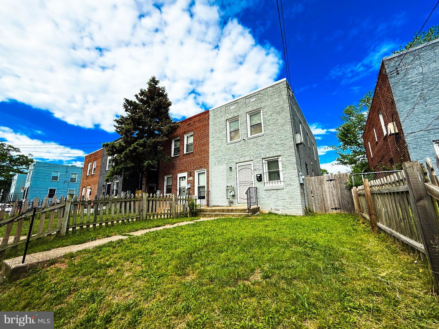 5049 Benning Rd SE — photo