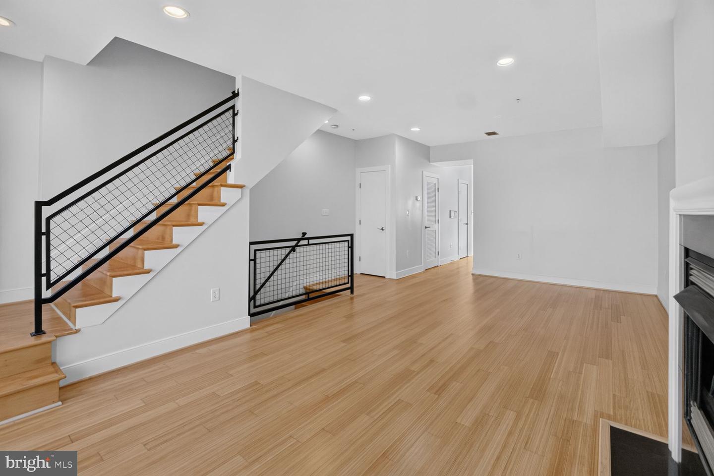 227 R Street NE #B, Washington, DC 20002 — photo 2