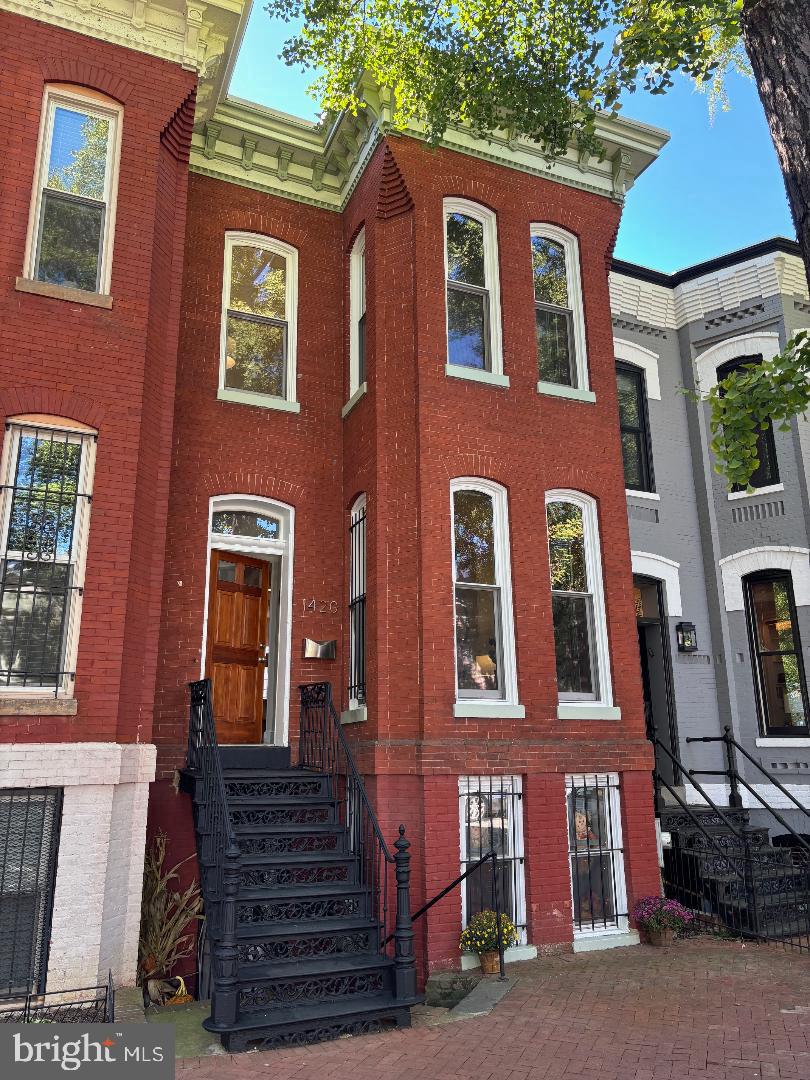 1420 NW Swann St NW — photo