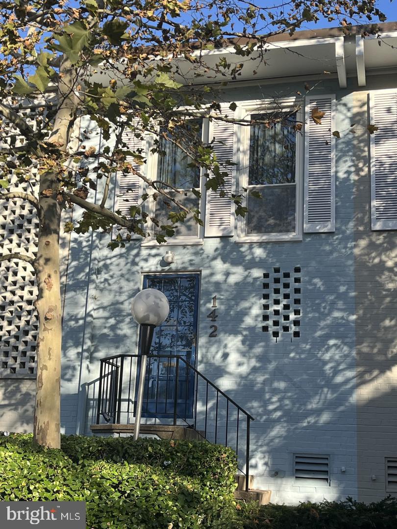 142 G St SW #155 — photo