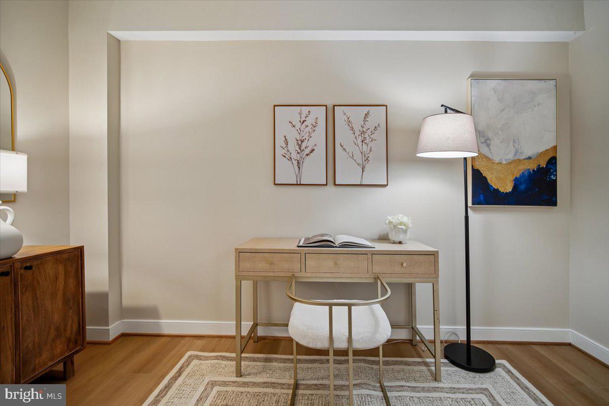 555 Massachusetts Ave NW #801 — photo
