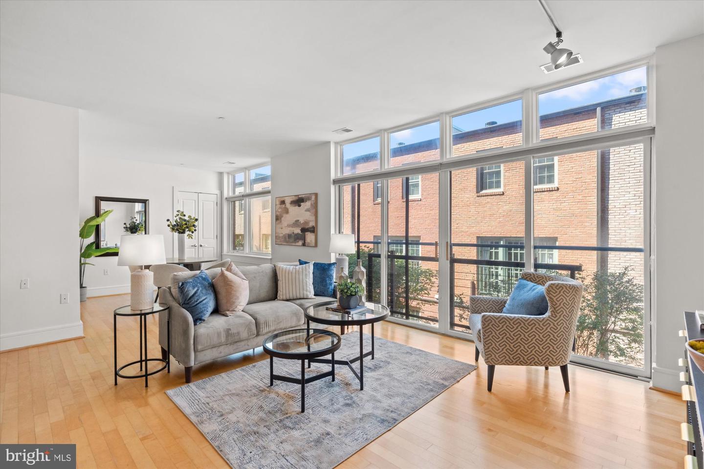 1654 Euclid St NW #201 — photo