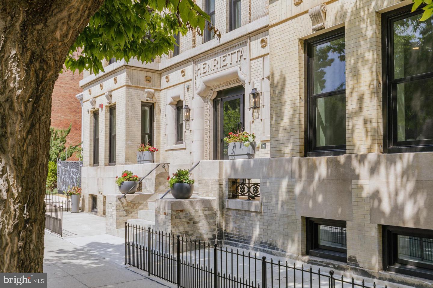 933 N St NW #B03 — photo