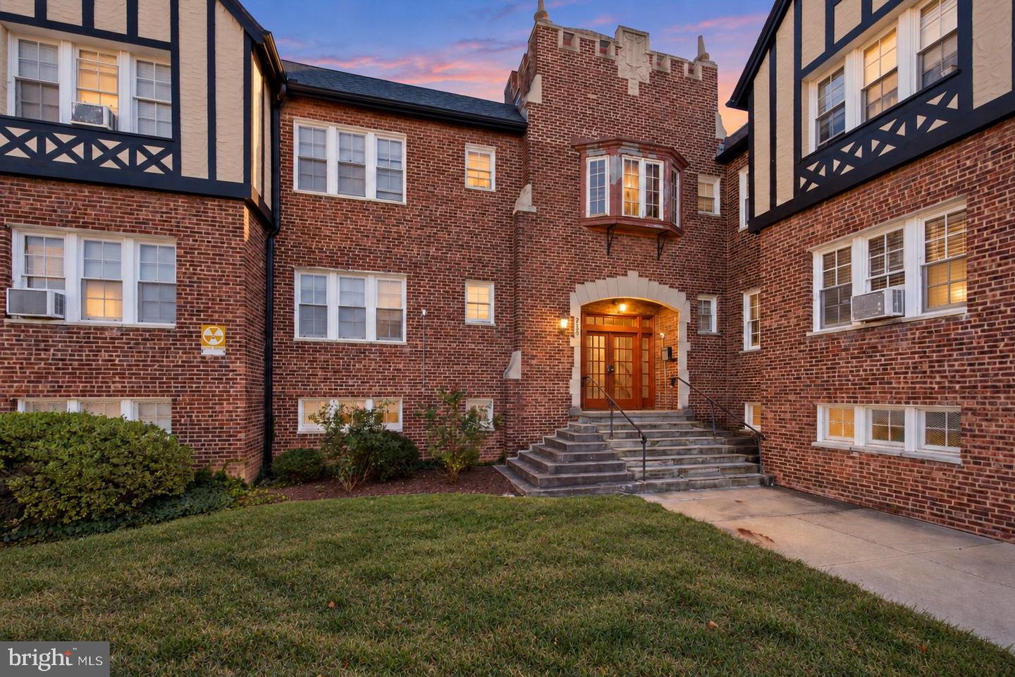 250 Farragut St NW #101 — photo