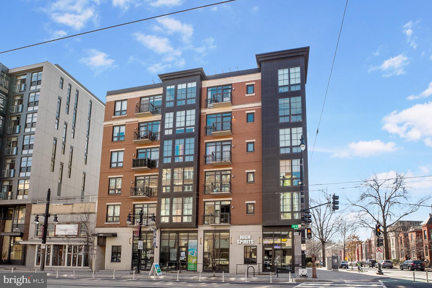 301 H St NE #501 — photo