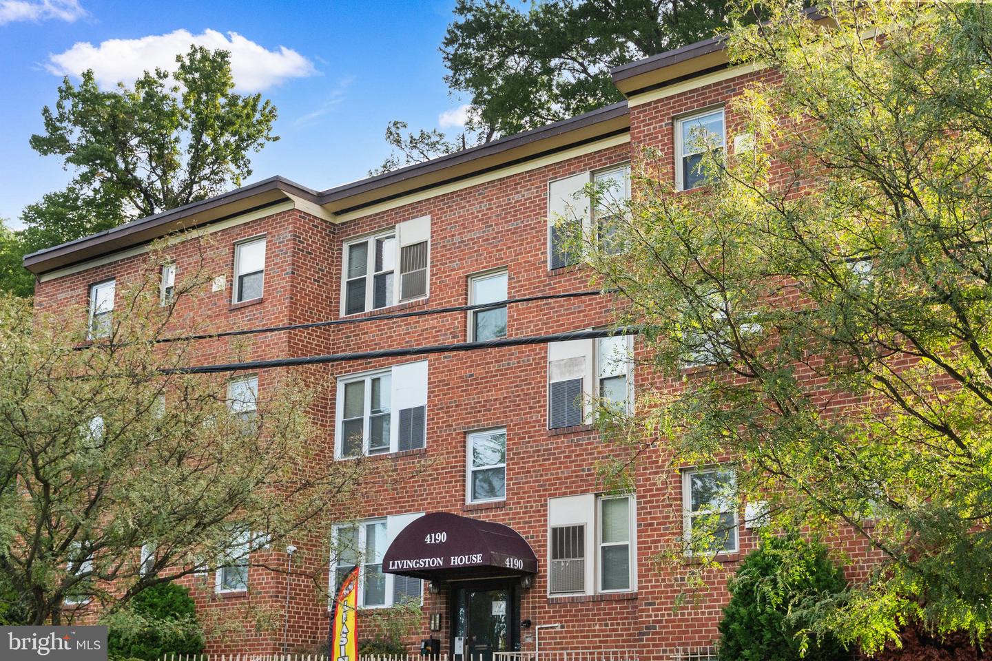 4190 Livingston Rd SE — photo
