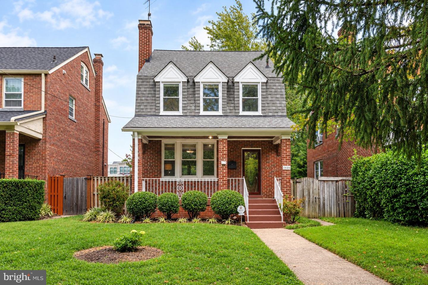 1325 Hamilton St NW — photo