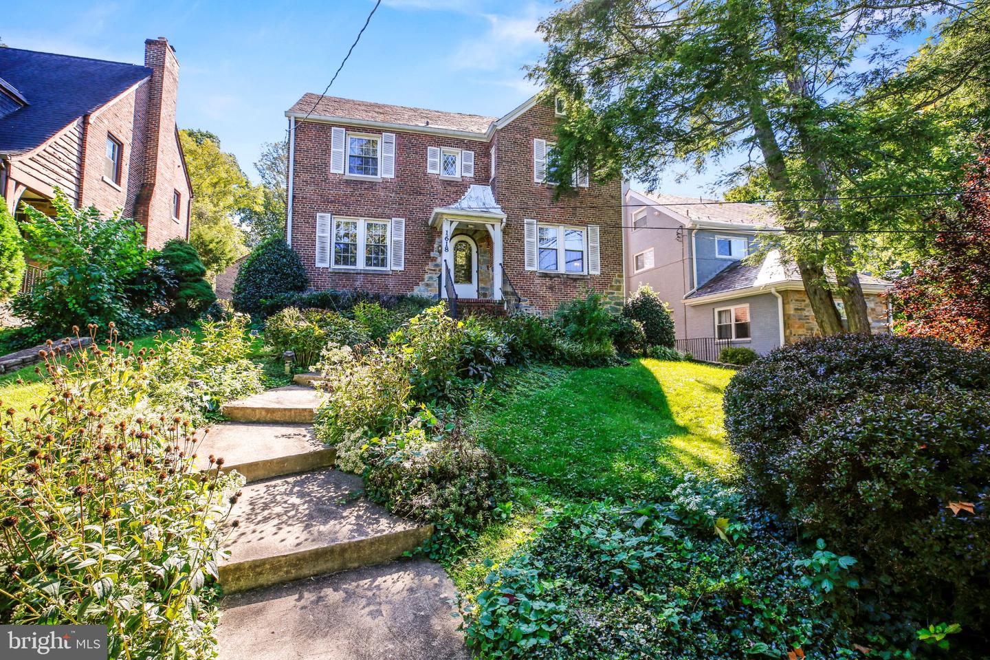 1618 Juniper St NW — photo