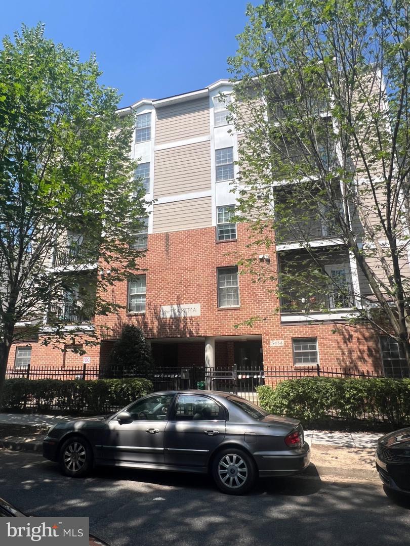 5414 1st Pl NW #302 — photo