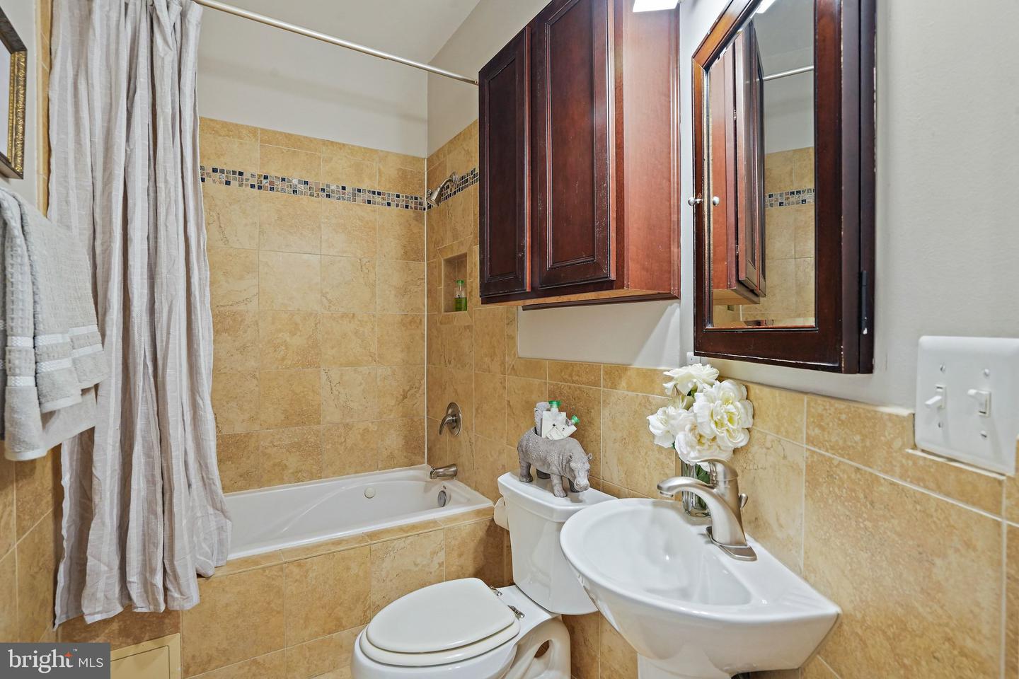 403 E Street NE, Washington, DC 20002 — photo 3