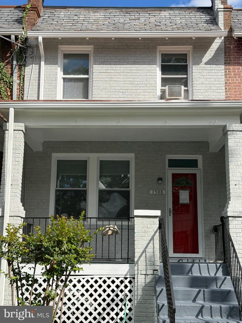 1508 19th St SE — photo