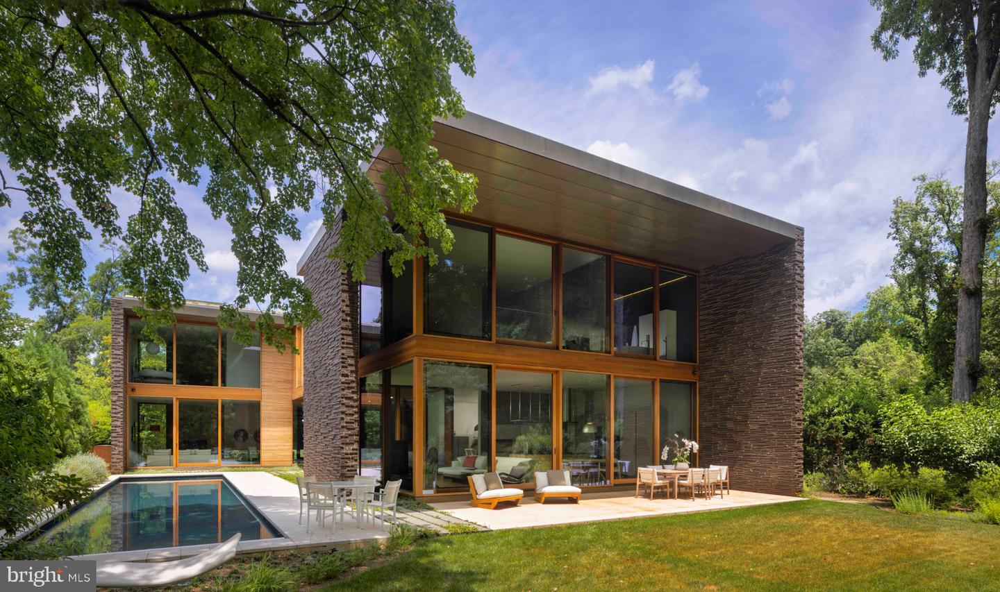 3125 Chain Bridge Road NW, Washington, DC 20016 — photo 2