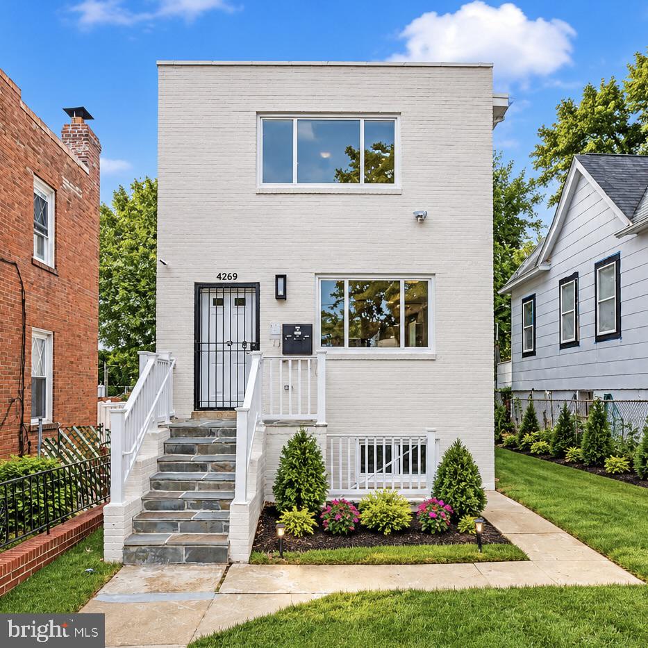 4269 Brooks St NE #2 — photo