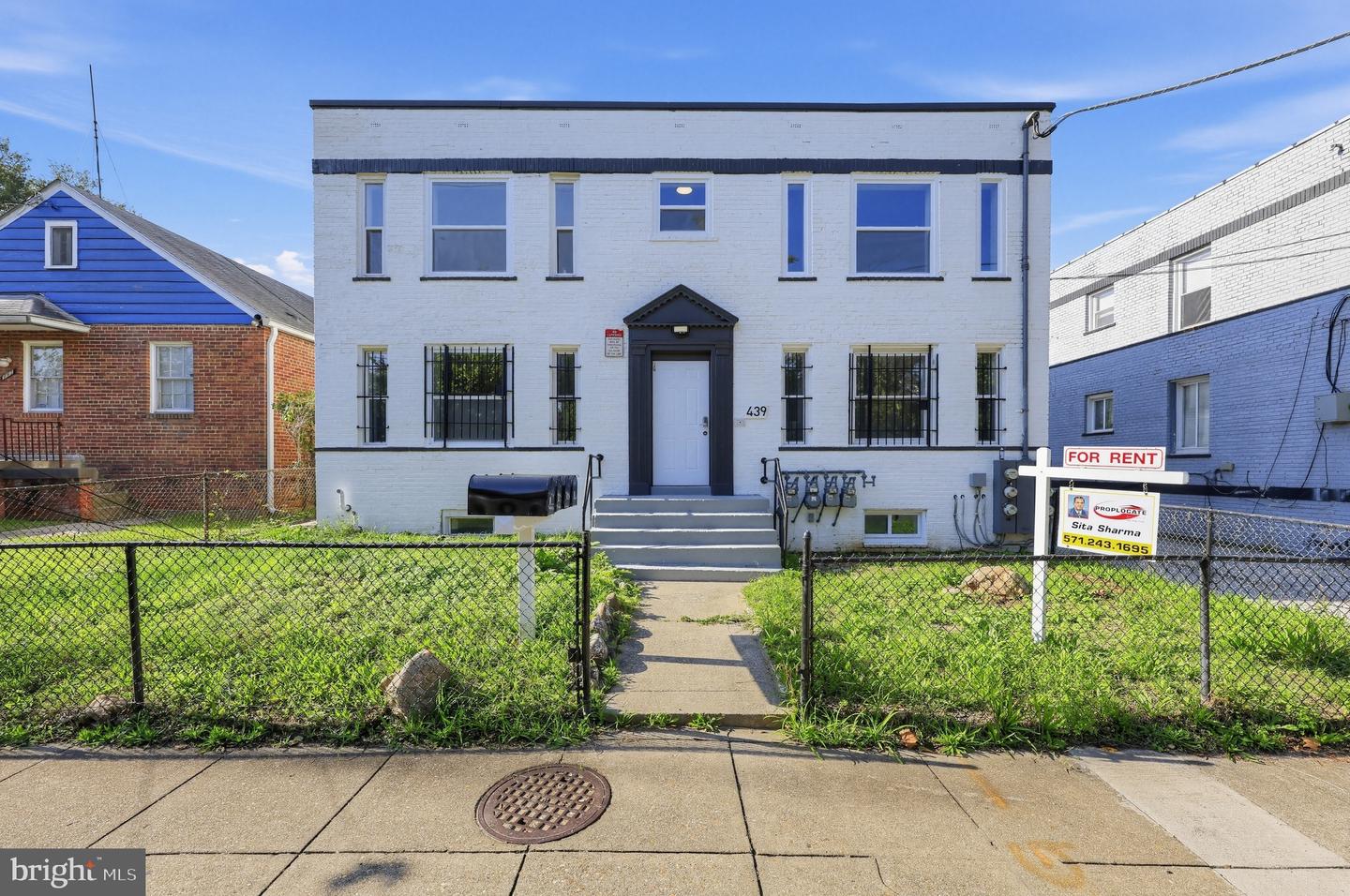439 Lebaum St SE #1 — photo