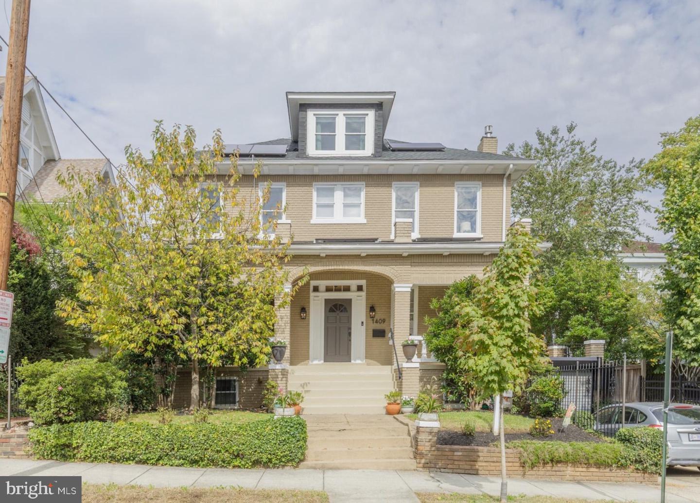 1409 Decatur St NW — photo
