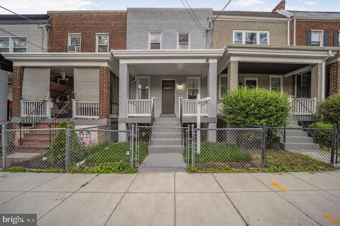 1632 Ridge Pl SE — photo