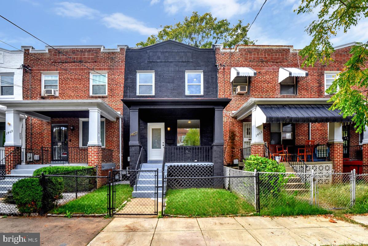 1407 18th Pl SE — photo