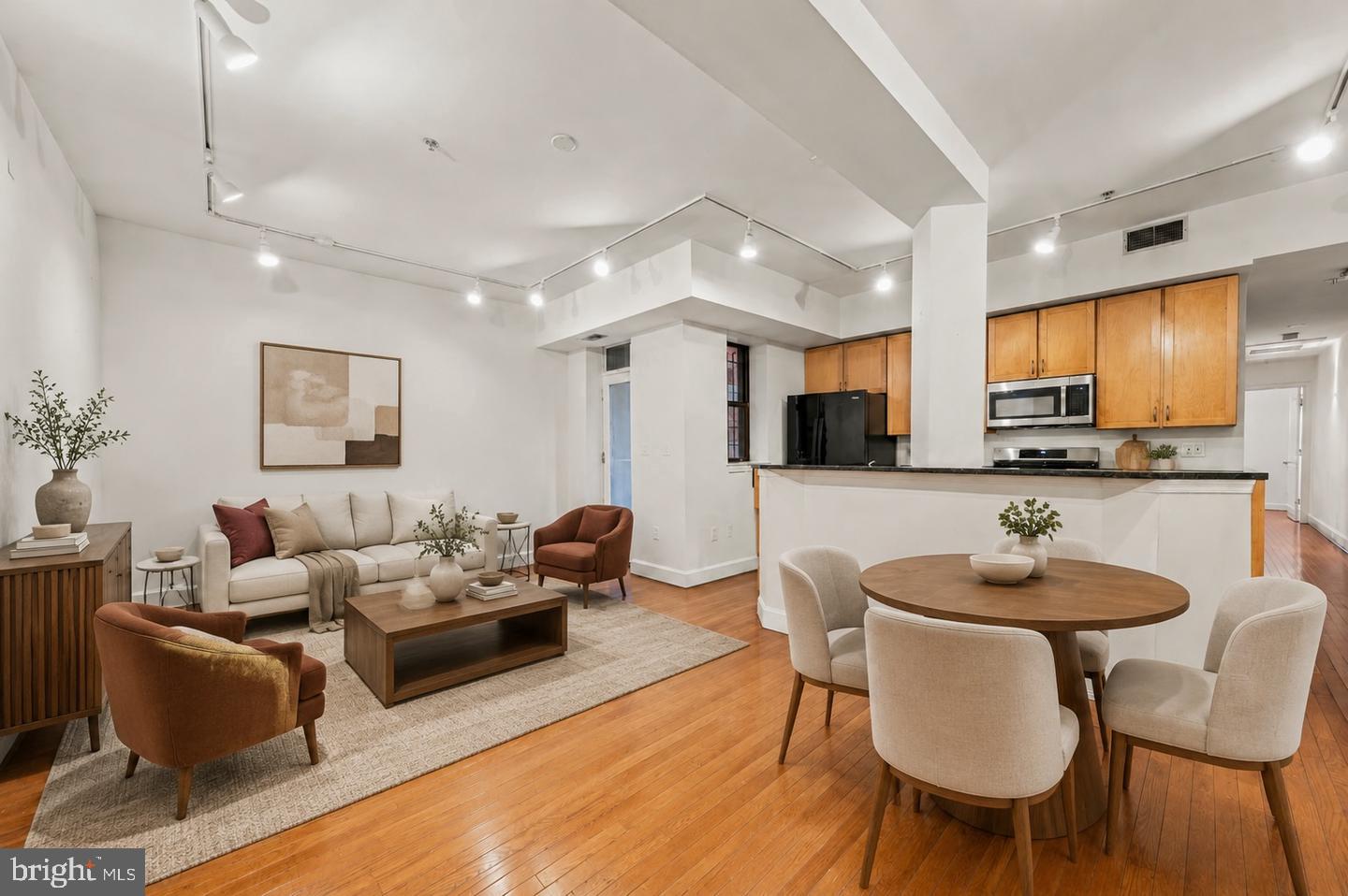 1419 Clifton St NW #104 — photo