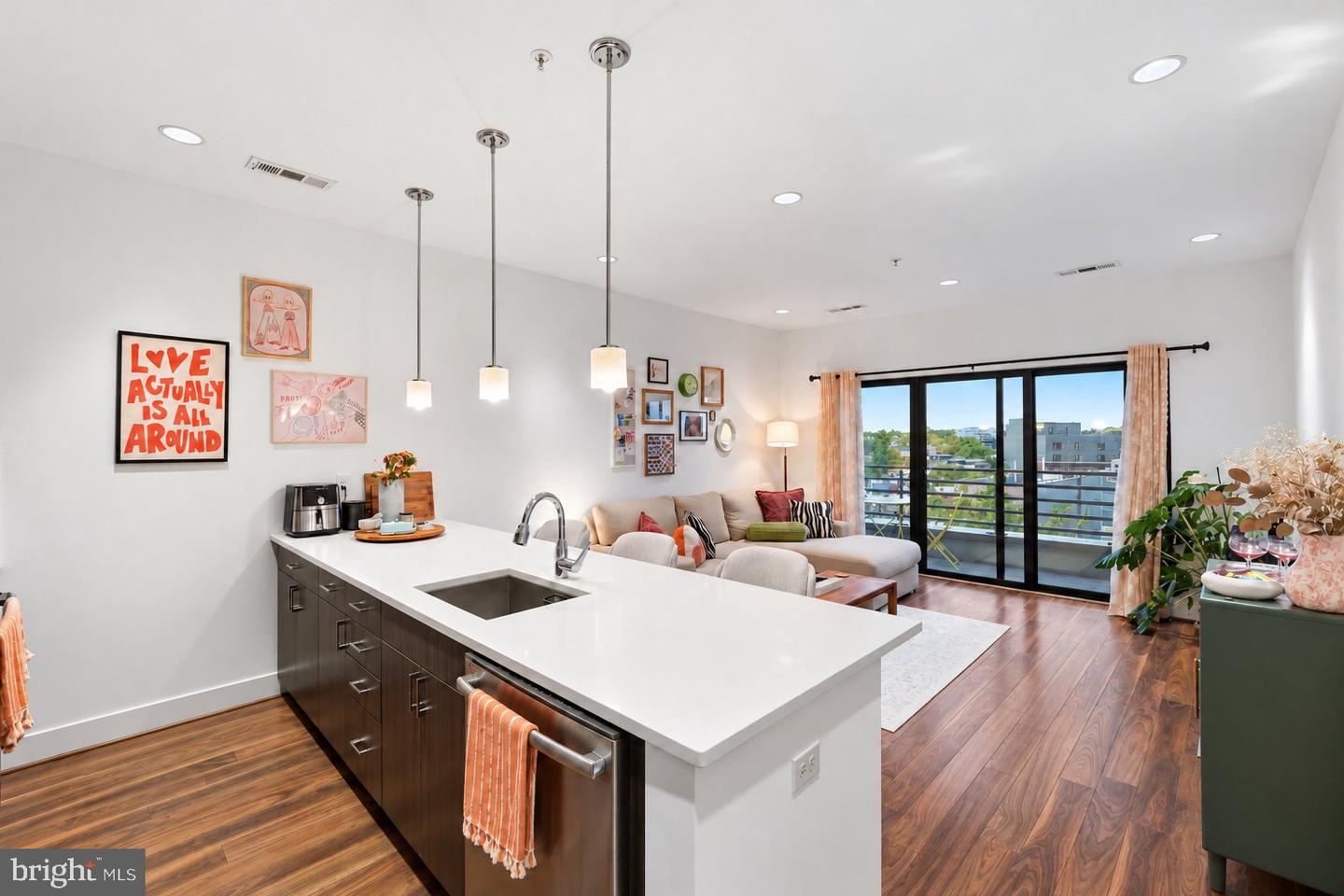 1111 Orren St NE #502 — photo