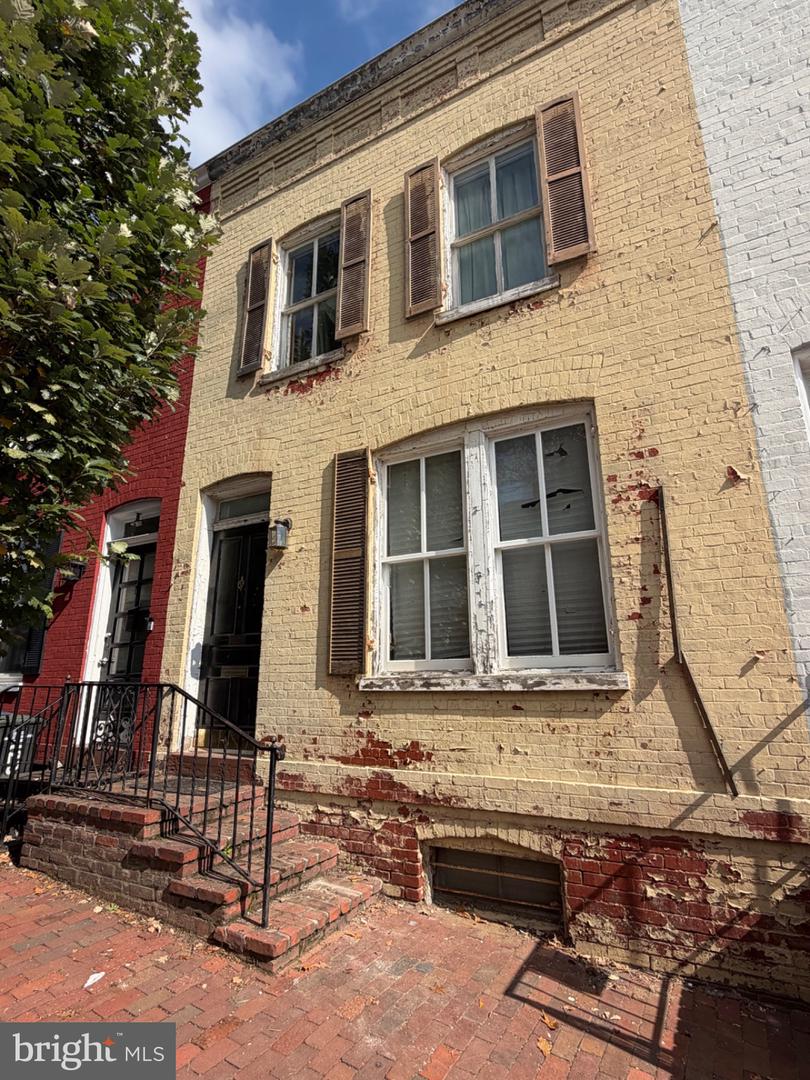 1231 33rd St NW — photo