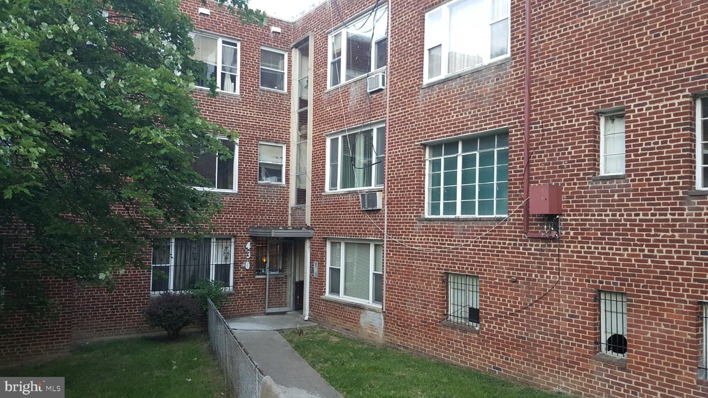 430 Ridge Rd SE #303 — photo