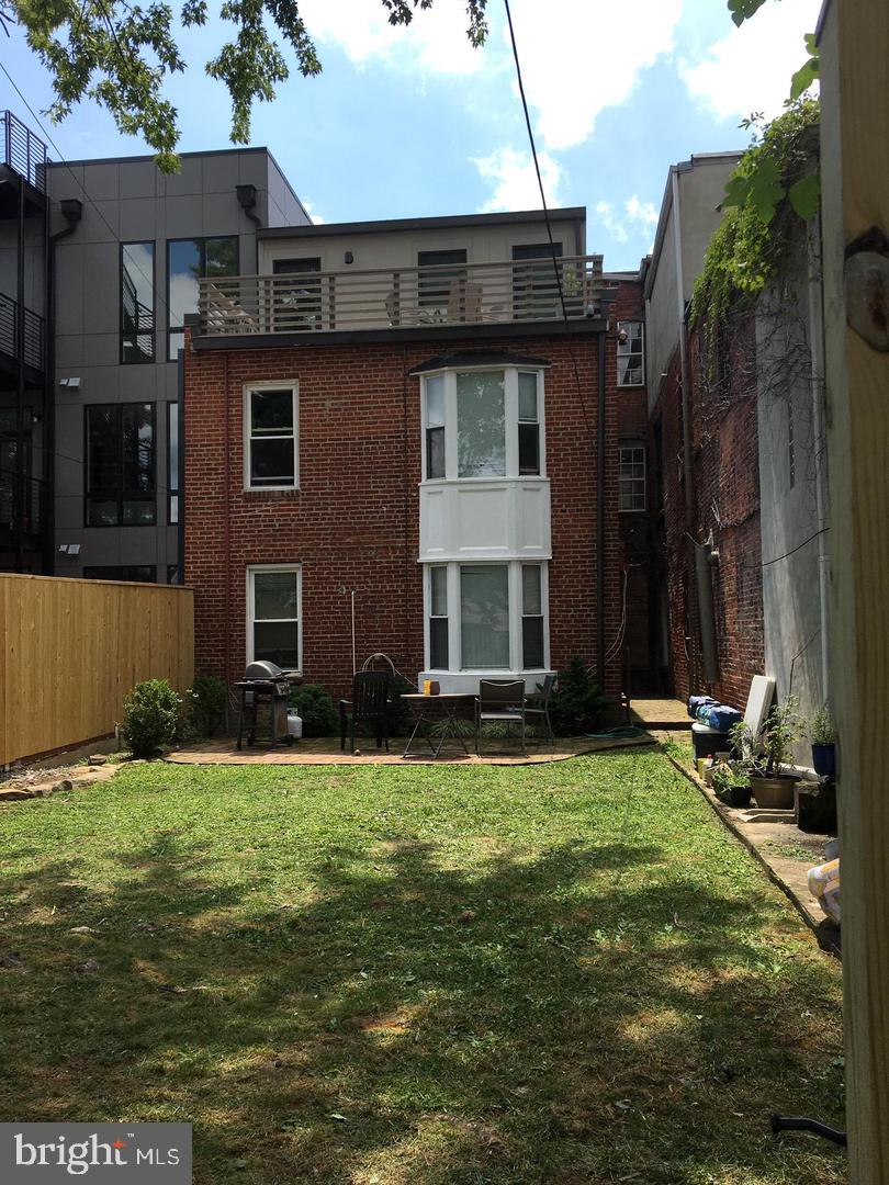 471 M St NW #B — photo
