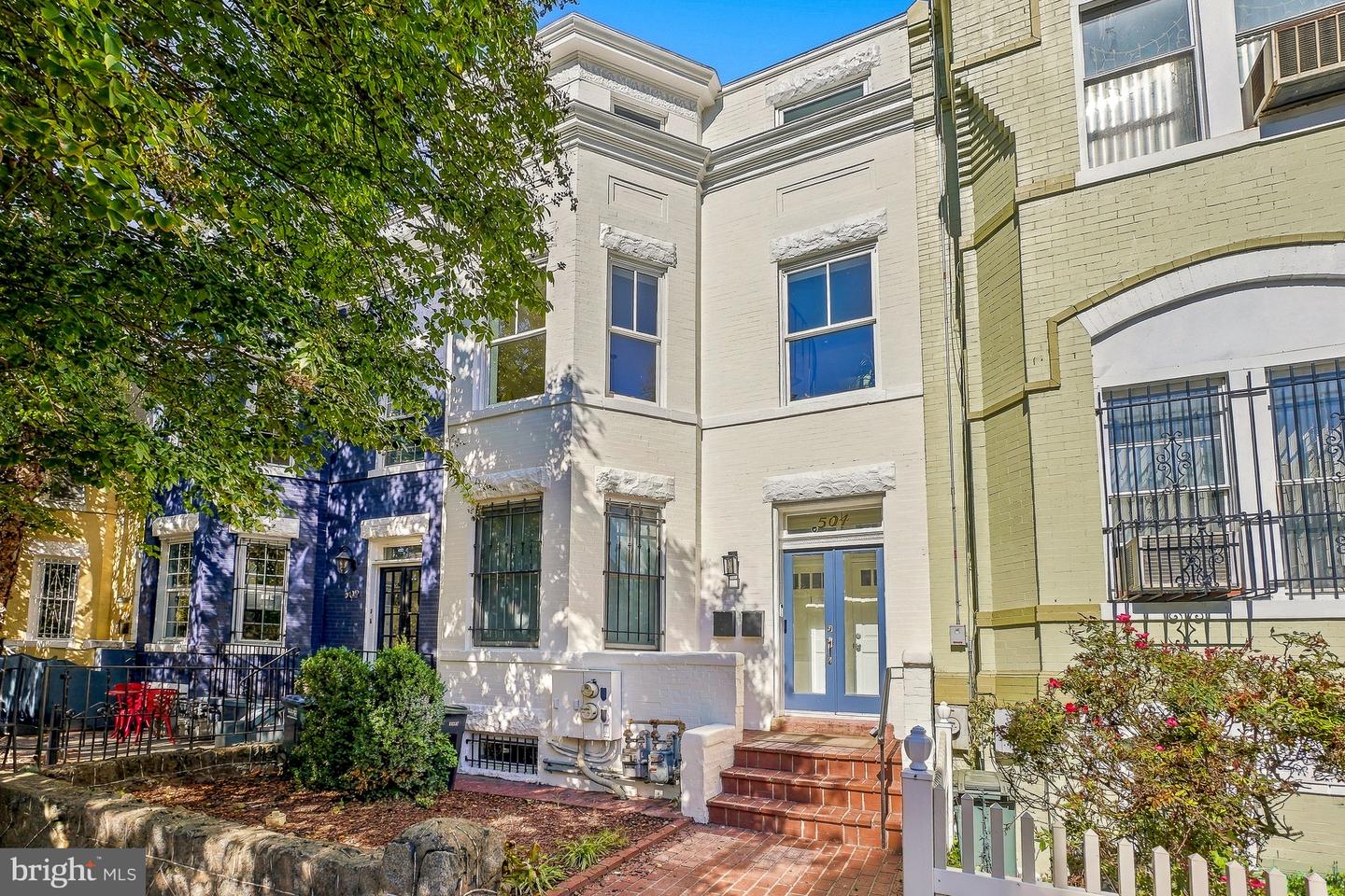 504 G St NE #2 — photo
