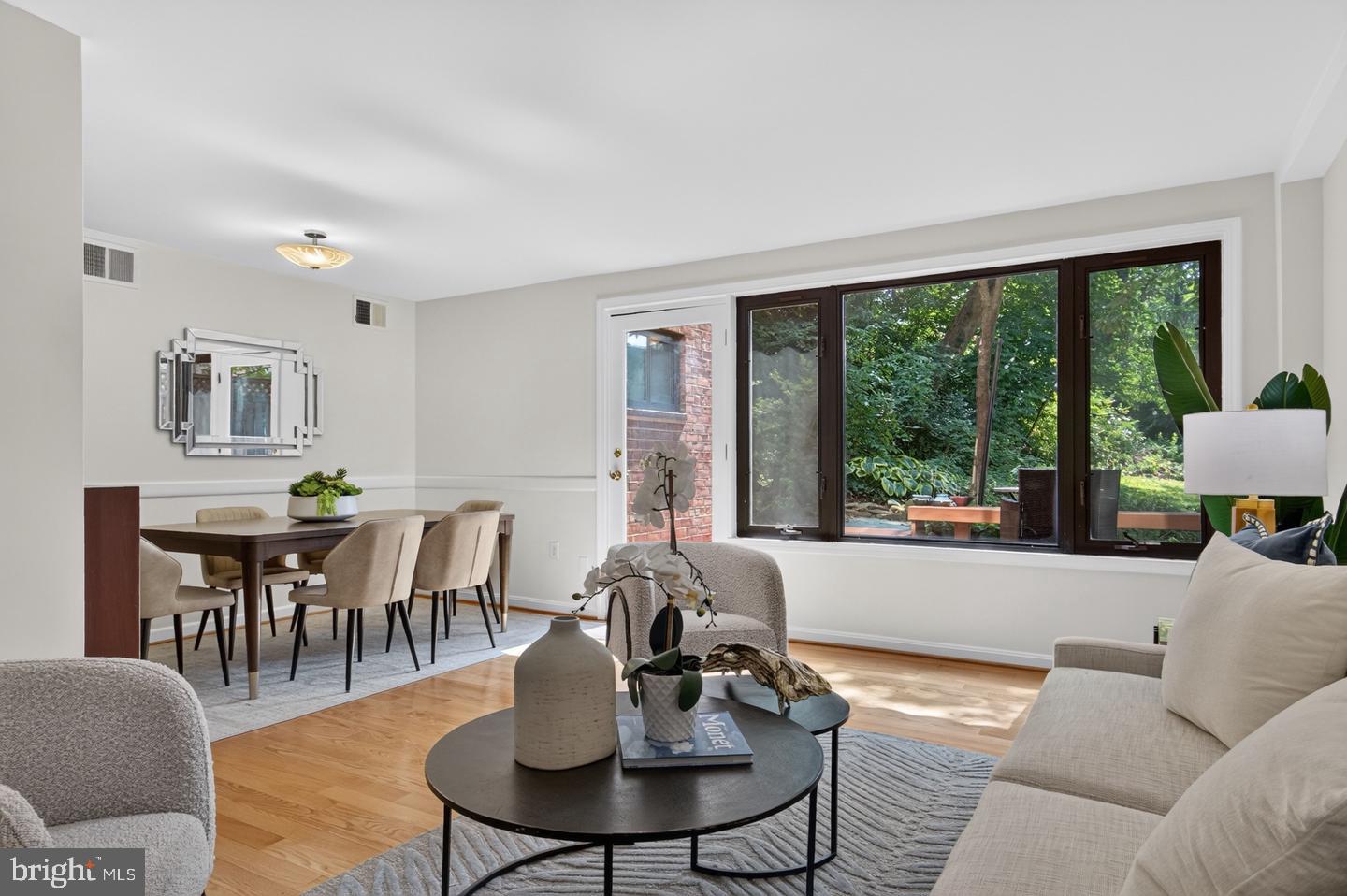 4114 Davis Pl NW #104 — photo