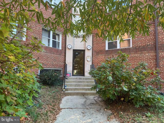 1800 28th Pl SE #304 — photo