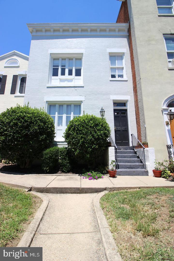 3237 N Street NW #15 — photo
