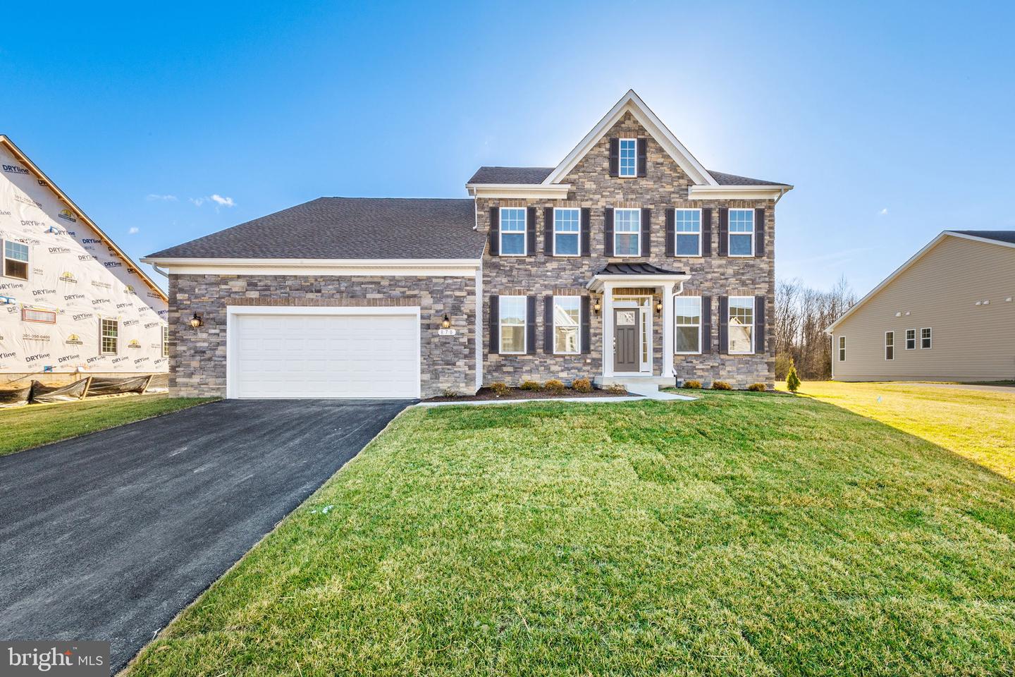 870 Brookfield Drive — photo