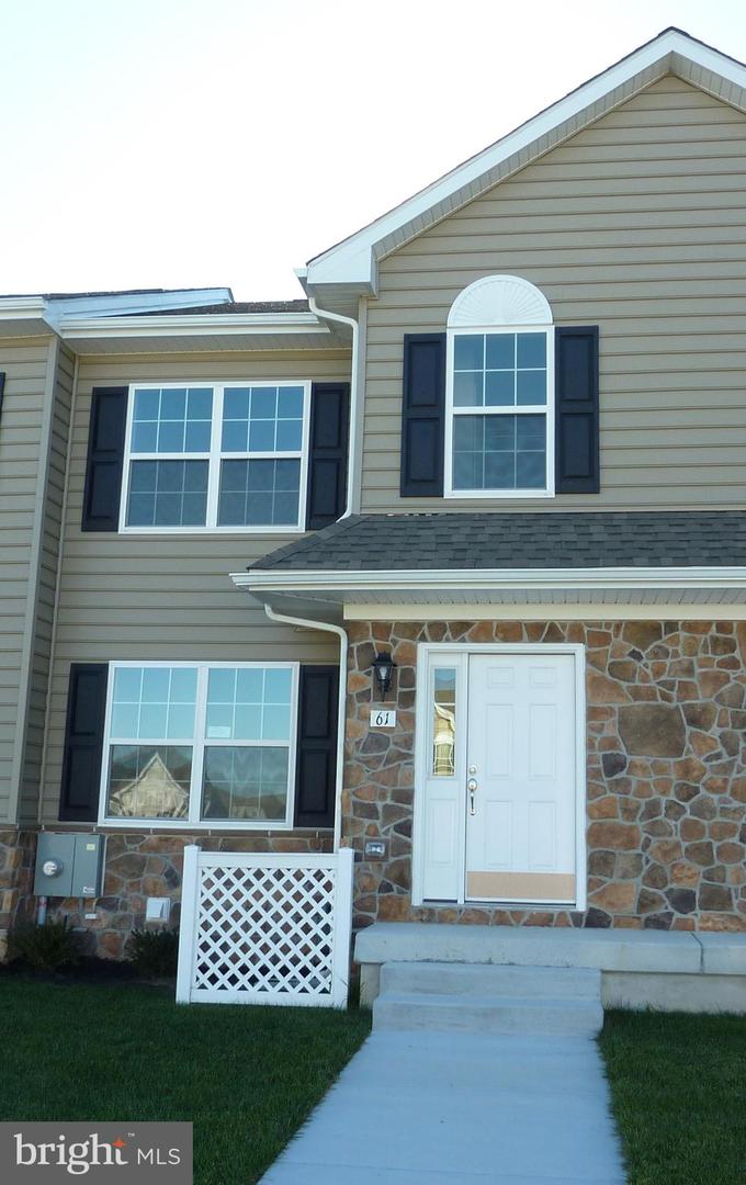 61 Cotswood Ct — photo