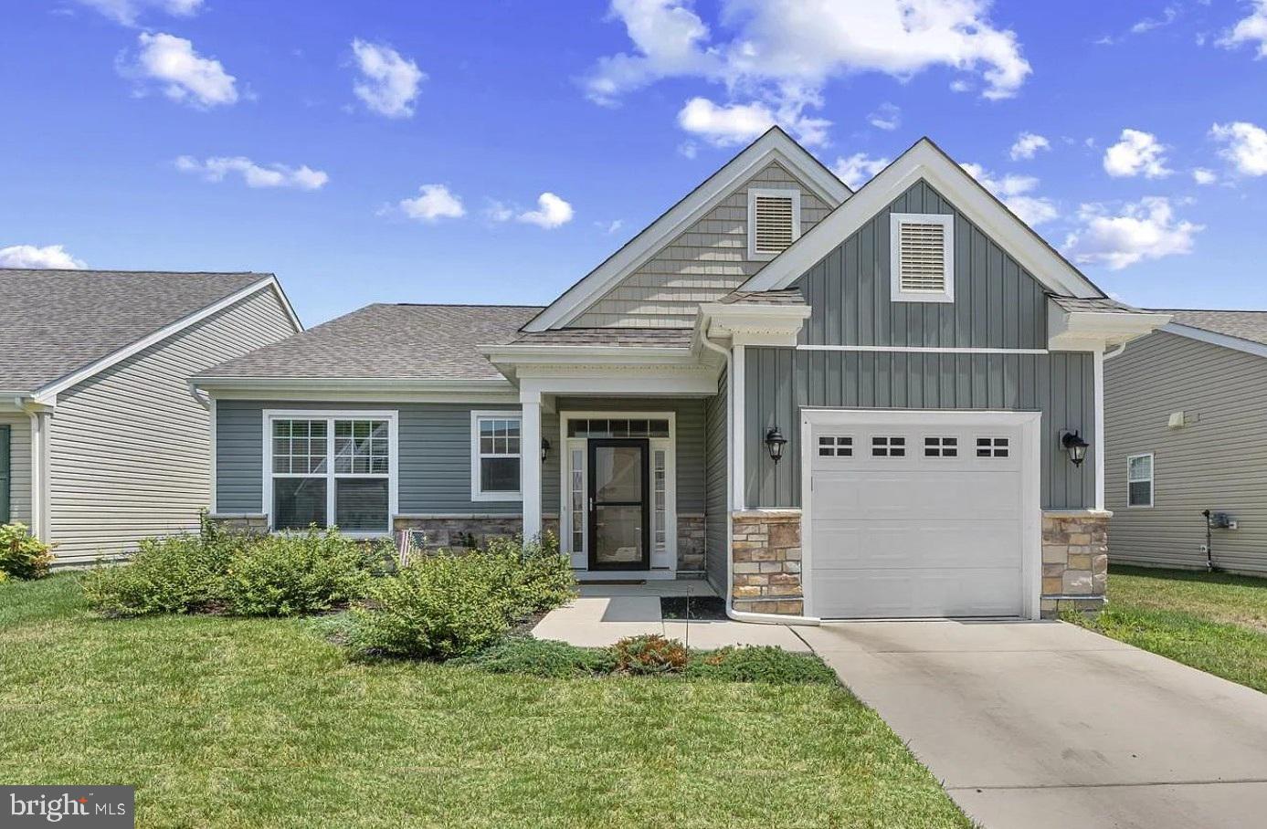 01 Fairmont Ln — photo