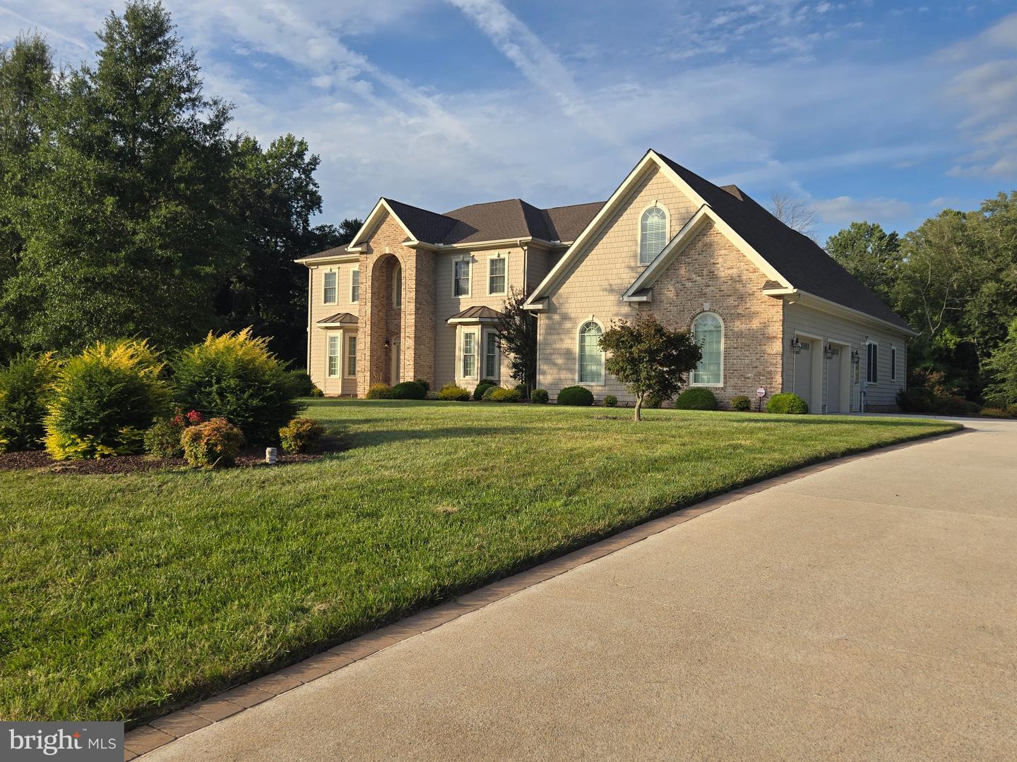 18 Lake Crest Dr — photo