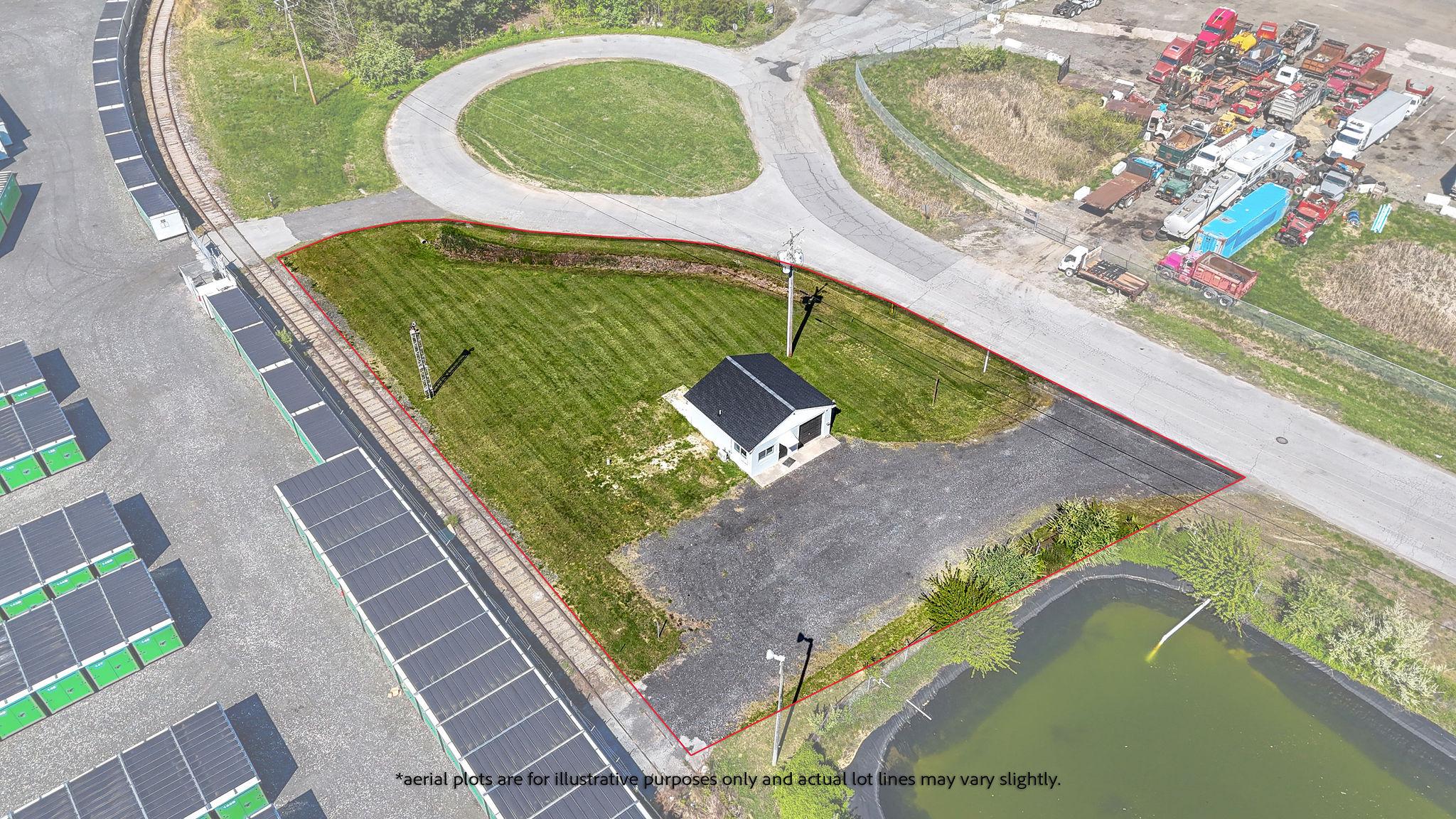 435 Twin Oaks Dr — photo
