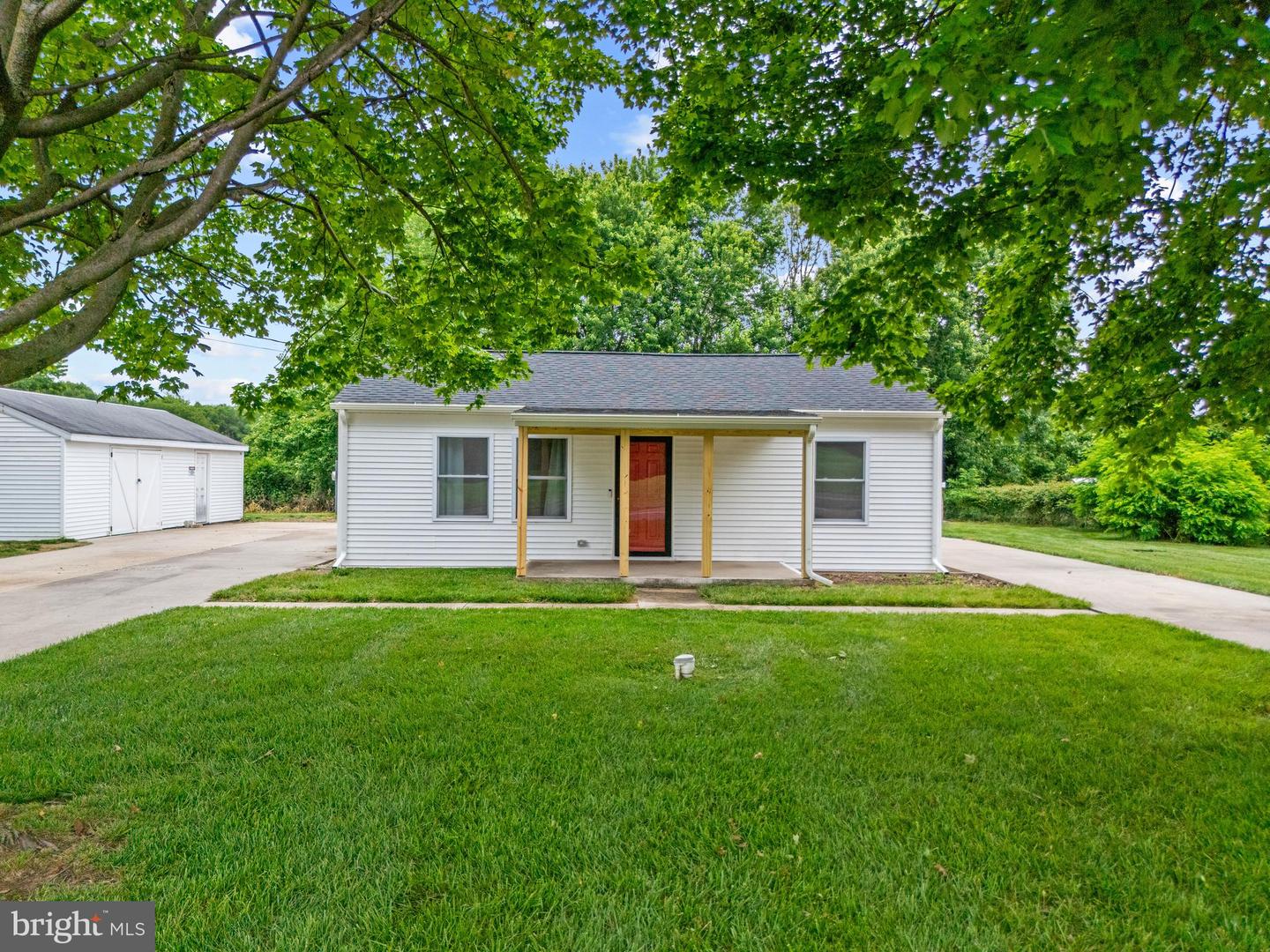 6475 Big Stone Beach Rd — photo