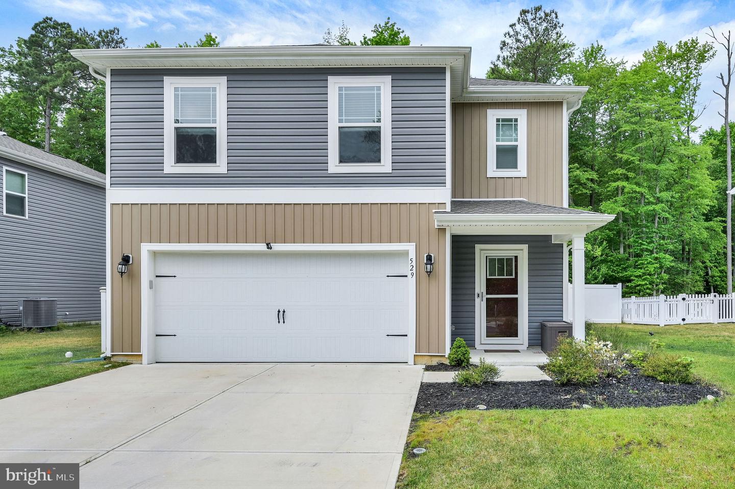 529 Currant Cir — photo