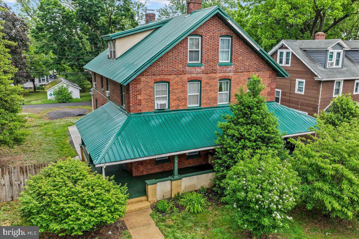 415 N Governors Ave — photo